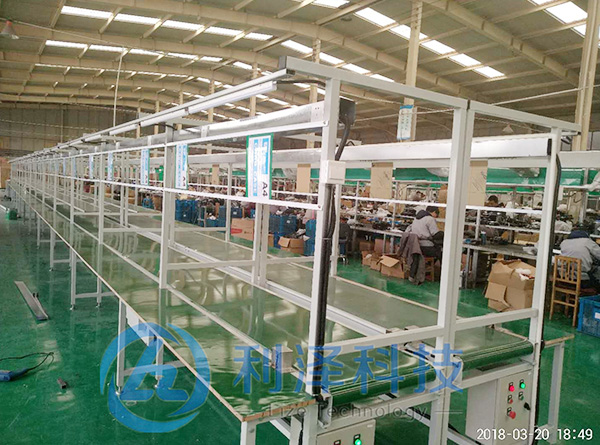 帶式輸送機的輸送帶出現問題該怎么解決