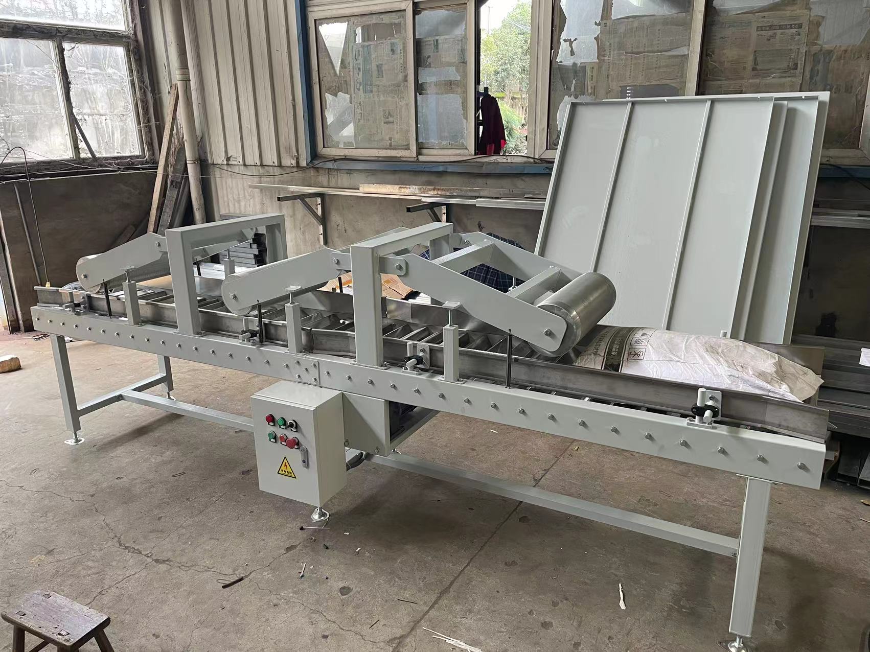 方棍壓袋輸送機(jī)