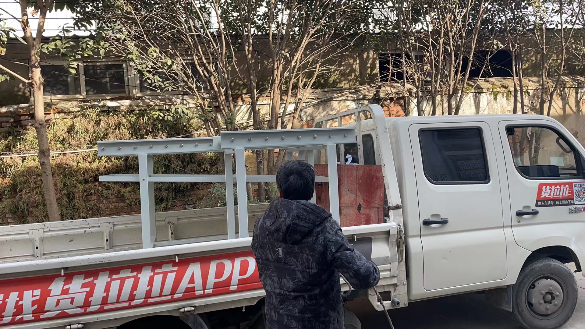 2臺無動力滾筒輸送線發(fā)往合肥客戶現場